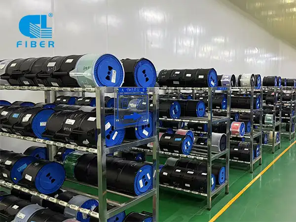 G.657.A2 fibra óptica desnuda: Habilite sistemas atados de drones FPV ultra estables y de largo alcance