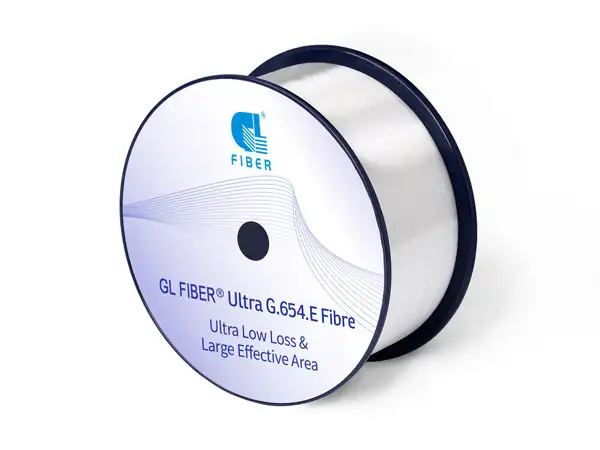 ¿Cuál es la diferencia entre la fibra G.654E y G.654C?