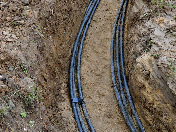 Underground Fiber Optic Cables